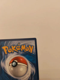 Galarian Zapdos 082/203 | NM actual card photograph 10