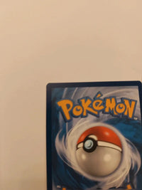 Galarian Zapdos 082/203 | NM actual card photograph 7