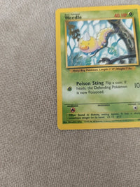 Weedle 69/102 actual card photograph 3