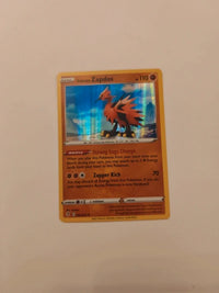 Galarian Zapdos 082/203 | NM actual card photograph