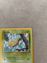 Weedle 69/102 actual card photograph 5